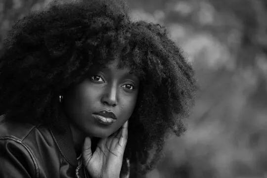 行业分析师-王先生